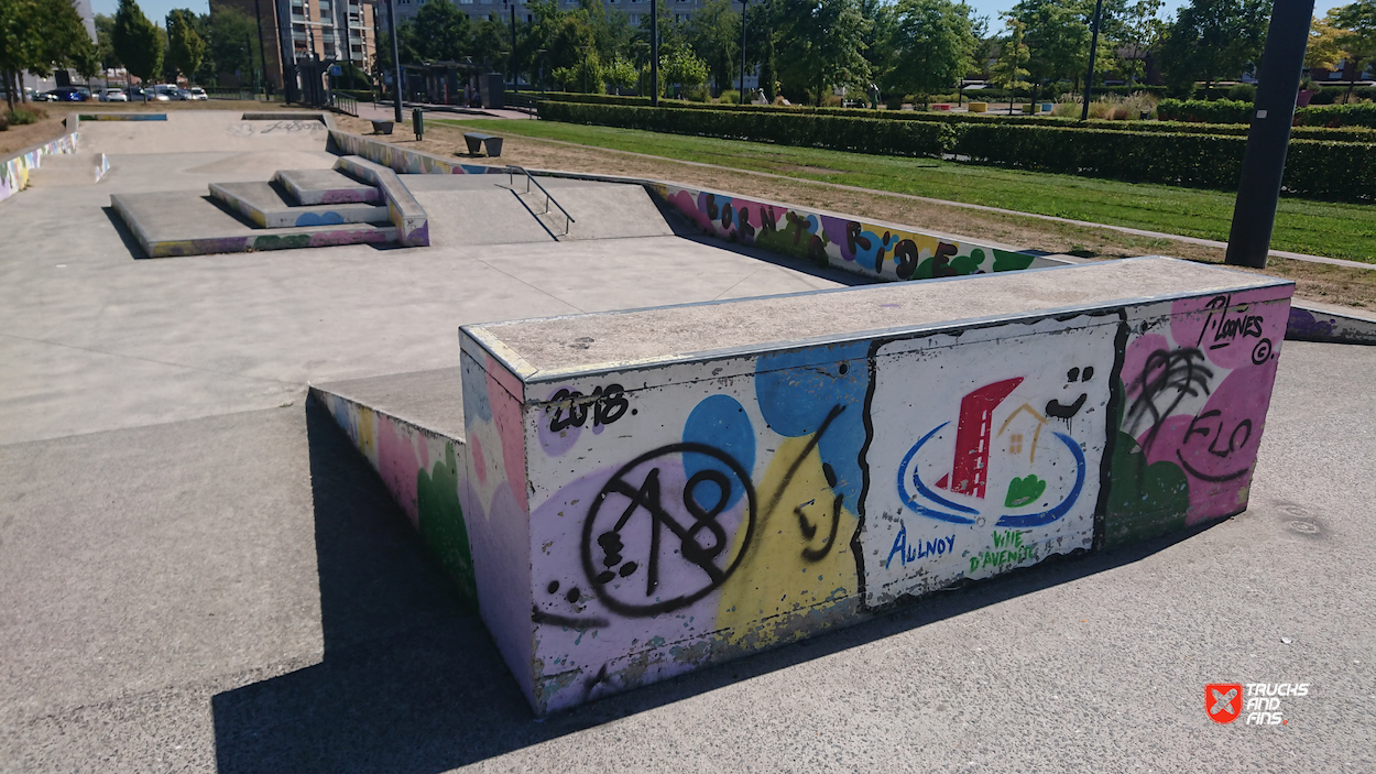 Aulnoy Lez Valenciennes skatepark